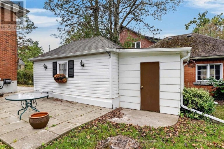 210 ABERDEEN AVENUE, Peterborough (Northcrest Ward 5), Ontario, K9H4W8