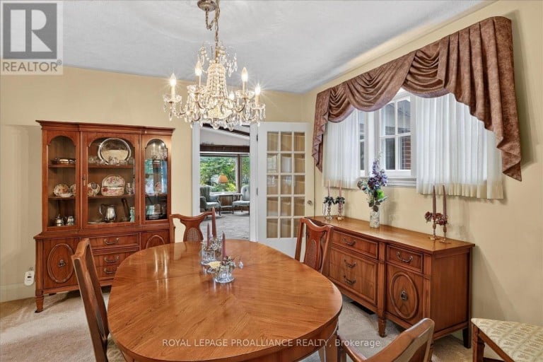 210 ABERDEEN AVENUE, Peterborough (Northcrest Ward 5), Ontario, K9H4W8