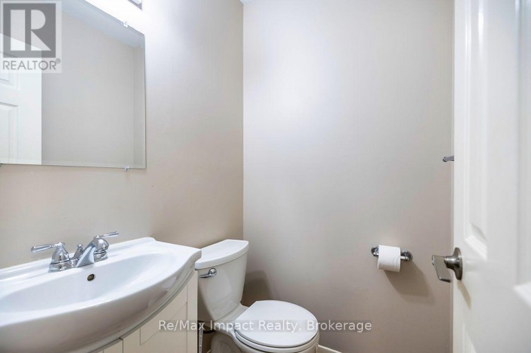 25 TOMPKINS LANE, Ajax (South East), Ontario, L1S3L7