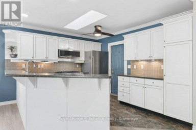 36 HEARTWOOD DRIVE Belleville (Belleville Ward) Ontario photo 12