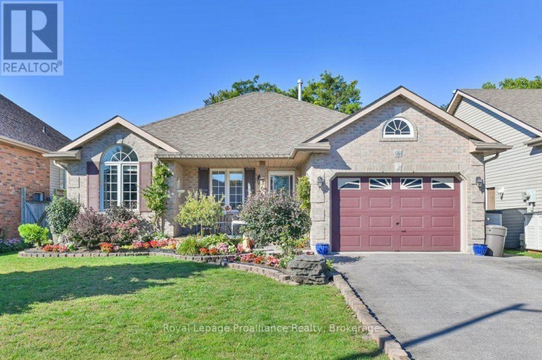 36 HEARTWOOD DRIVE, Belleville (Belleville Ward), Ontario, K8P5L9