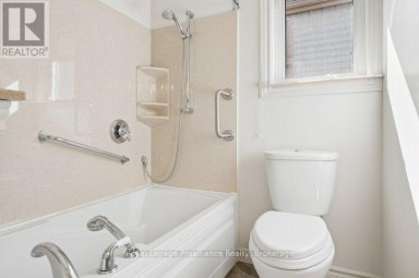 36 HEARTWOOD DRIVE Belleville (Belleville Ward) Ontario photo 23