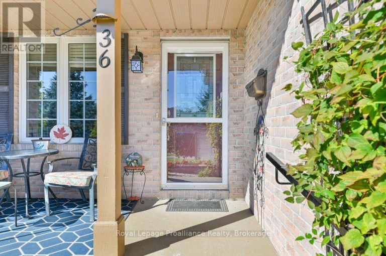 36 HEARTWOOD DRIVE, Belleville (Belleville Ward), Ontario, K8P5L9