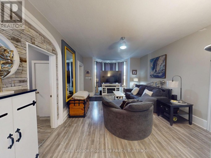 13 CHURCH STREET, Stirling-Rawdon (Stirling Ward), Ontario, K0K3E0