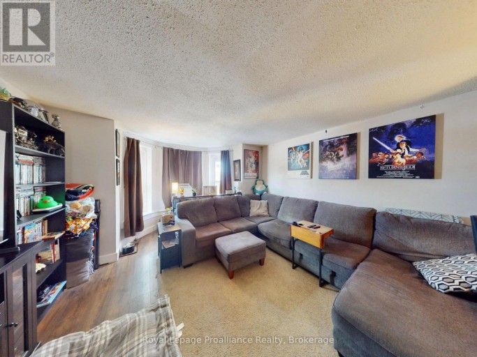 13 CHURCH STREET, Stirling-Rawdon (Stirling Ward), Ontario, K0K3E0