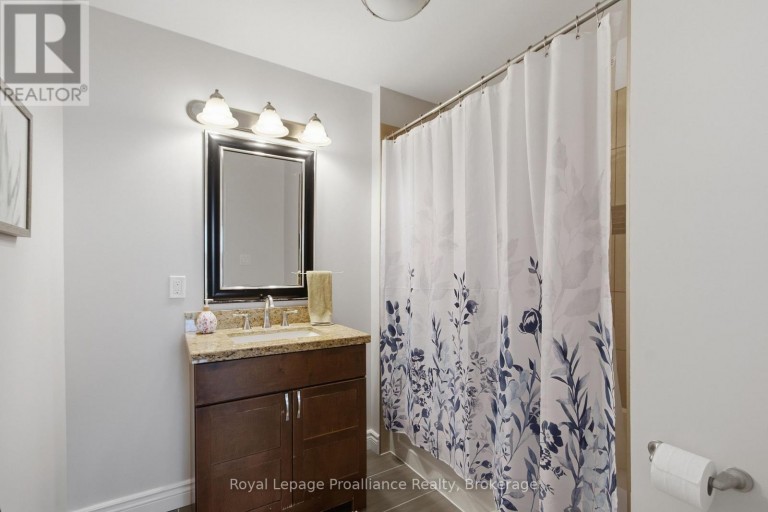 328 RITZ ROAD, Belleville (Thurlow Ward), Ontario, K0K1V0