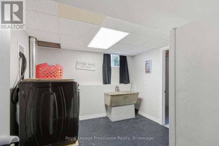 328 RITZ ROAD, Belleville (Thurlow Ward), Ontario, K0K1V0