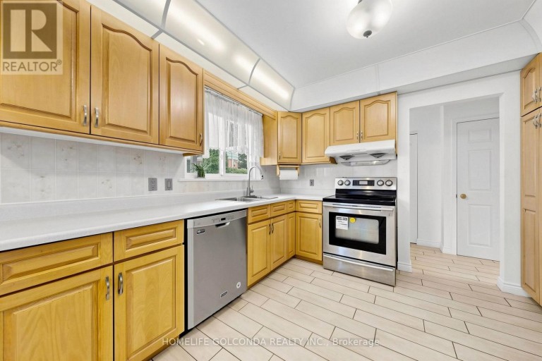 21 GROVE PARK CRESCENT, Toronto (Don Valley Village), Ontario, M2J2C7