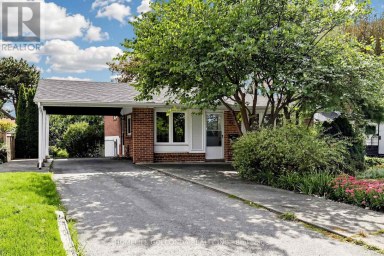 21 GROVE PARK CRESCENT Toronto (Don Valley Village) Ontario photo 2