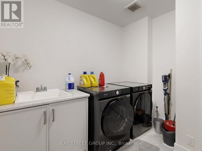 88 HARVEY BUNKER CRESCENT, Markham (Angus Glen), Ontario, L6C2A5