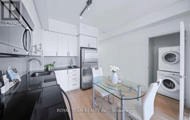 1014 - 85 PARK ROAD N Vaughan (Beverley Glen) Ontario photo 4