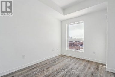 422 - 430 ESSA ROAD Barrie (Holly) Ontario photo 12