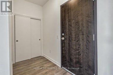 422 - 430 ESSA ROAD Barrie (Holly) Ontario photo 20
