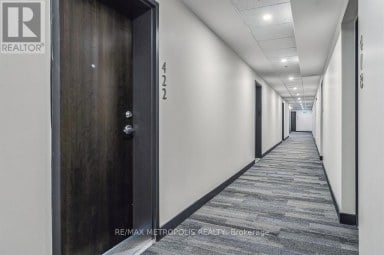 422 - 430 ESSA ROAD Barrie (Holly) Ontario photo 22