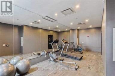 422 - 430 ESSA ROAD Barrie (Holly) Ontario photo 25