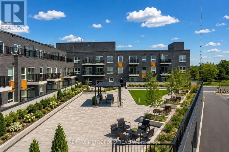 422 - 430 ESSA ROAD, Barrie (Holly), Ontario, L9J0M1