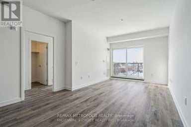 422 - 430 ESSA ROAD Barrie (Holly) Ontario photo 5