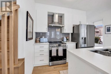 9 CROWN GATE Oakville (GO Glenorchy) Ontario photo 10