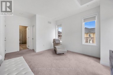 9 CROWN GATE Oakville (GO Glenorchy) Ontario photo 17