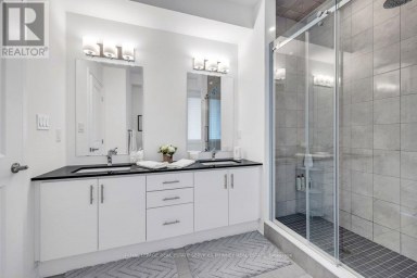 9 CROWN GATE Oakville (GO Glenorchy) Ontario photo 18