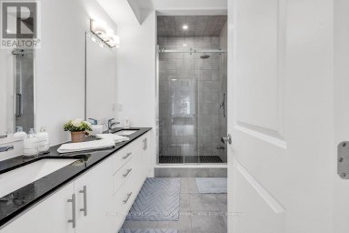 9 CROWN GATE Oakville (GO Glenorchy) Ontario photo 20