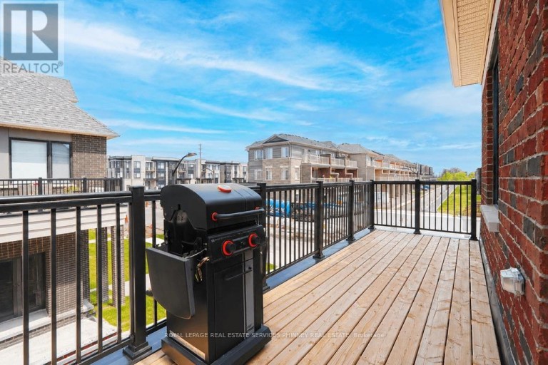9 CROWN GATE, Oakville (GO Glenorchy), Ontario, L6M0W8