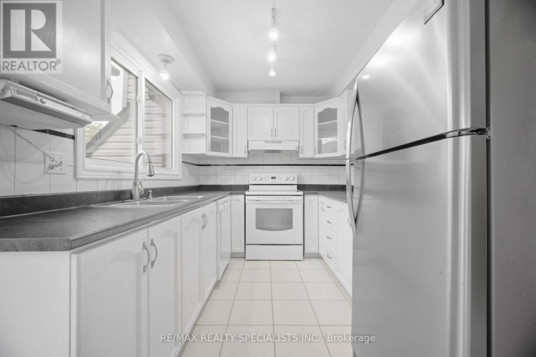20 - 6780 FORMENTERA AVENUE, Mississauga (Meadowvale), Ontario, L5N2L1
