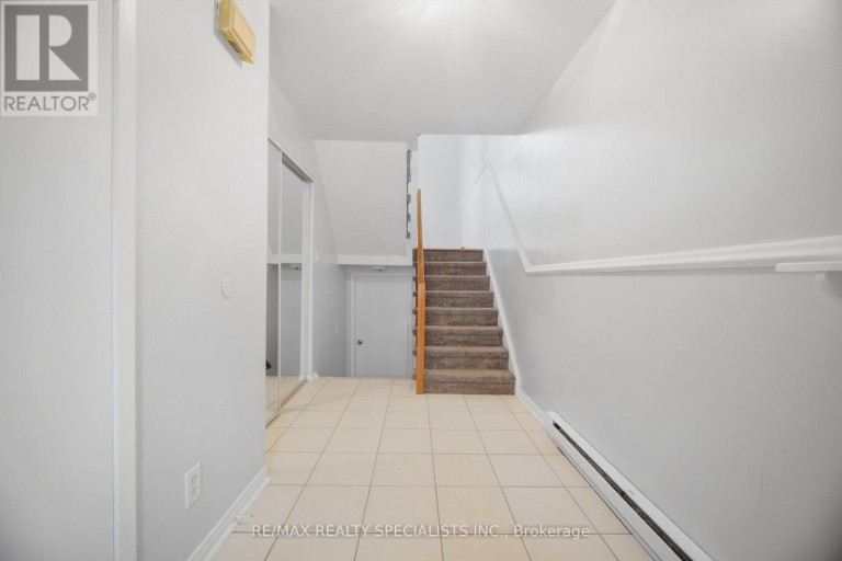 20 - 6780 FORMENTERA AVENUE, Mississauga (Meadowvale), Ontario, L5N2L1