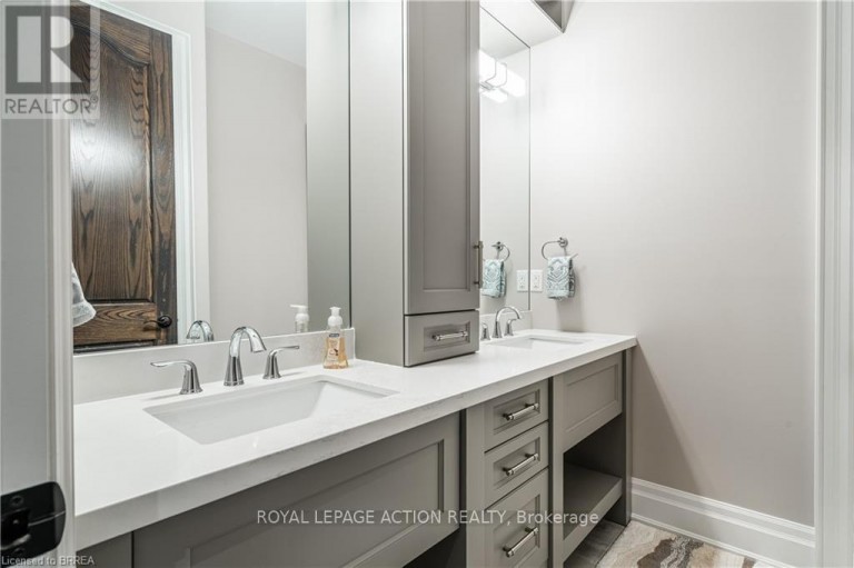 49 RUIJS BOULEVARD, Brantford, Ontario, N3T0E2