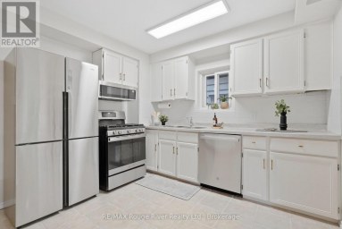 313 LUPIN DRIVE Whitby (Downtown Whitby) Ontario photo 10