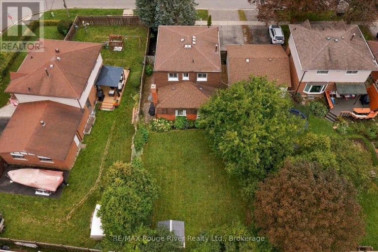 313 LUPIN DRIVE, Whitby (Downtown Whitby), Ontario, L1N1Y5
