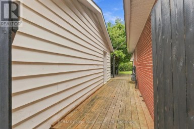 313 LUPIN DRIVE Whitby (Downtown Whitby) Ontario photo 39