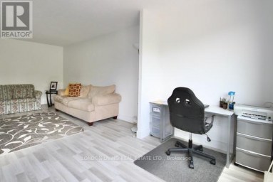 501 - 650 CHEAPSIDE STREET London East (East C) Ontario photo 10