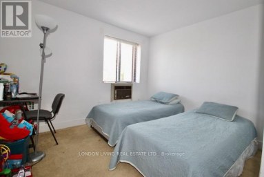 501 - 650 CHEAPSIDE STREET London East (East C) Ontario photo 16