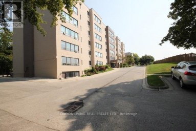501 - 650 CHEAPSIDE STREET London East (East C) Ontario photo 2
