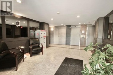 501 - 650 CHEAPSIDE STREET London East (East C) Ontario photo 3