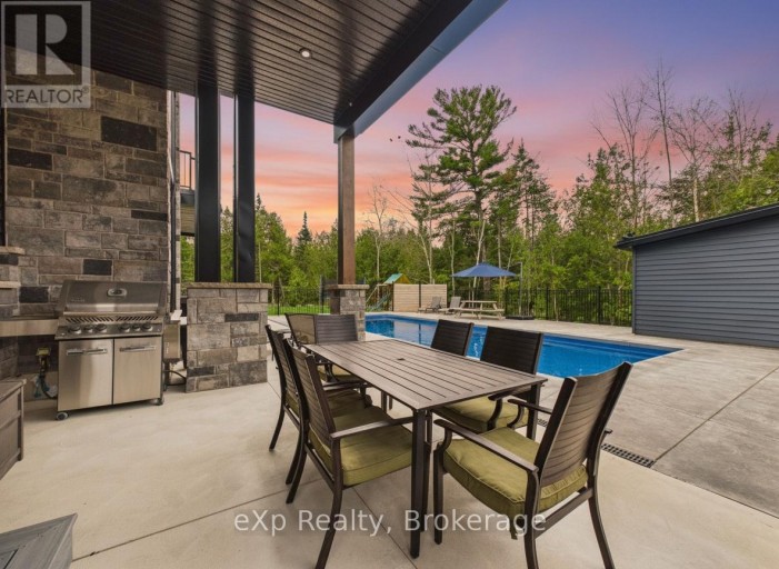36 LAKESIDE WOODS CRESCENT, Saugeen Shores, Ontario, N0H2C6