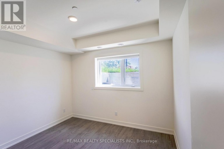 106A - 16 MELBOURNE AVENUE, St. Catharines (E. Chester), Ontario, L2P0G5