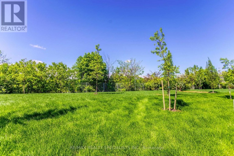 106A - 16 MELBOURNE AVENUE, St. Catharines (E. Chester), Ontario, L2P0G5