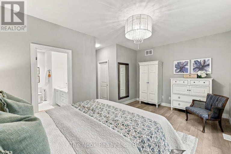 372 NORTHGLEN BOULEVARD, Clarington (Bowmanville), Ontario, L1C7E2