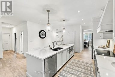 372 NORTHGLEN BOULEVARD Clarington (Bowmanville) Ontario photo 8