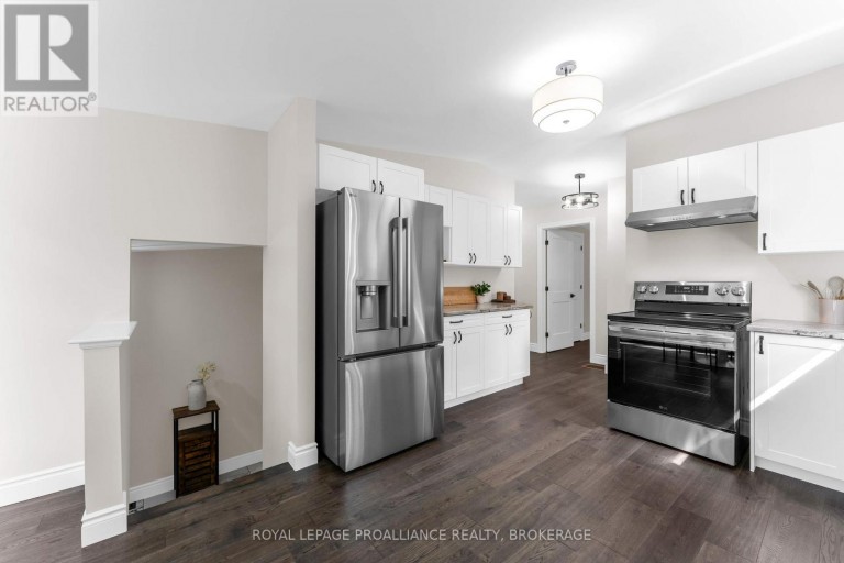 104 MAIN STREET, Loyalist (Bath), Ontario, K0H1G0