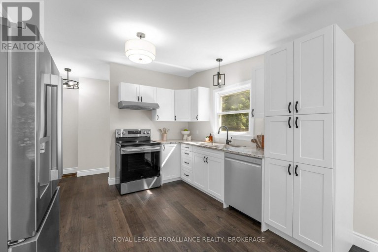 104 MAIN STREET, Loyalist (Bath), Ontario, K0H1G0