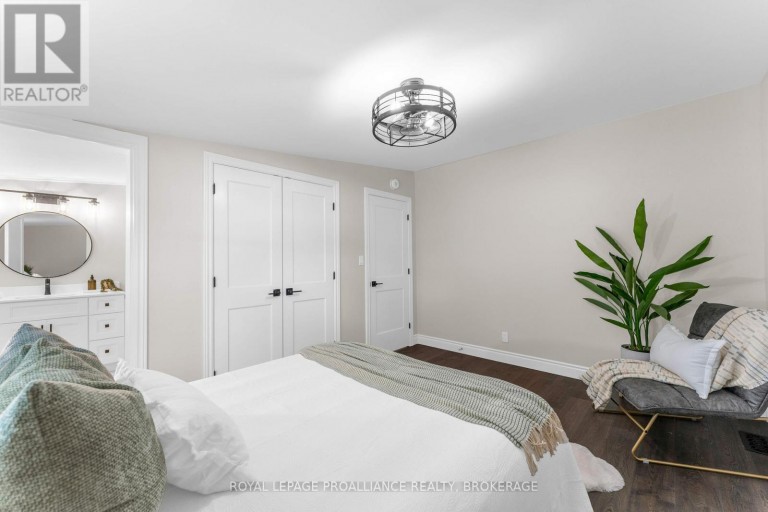 104 MAIN STREET, Loyalist (Bath), Ontario, K0H1G0