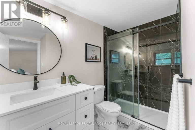 104 MAIN STREET, Loyalist (Bath), Ontario, K0H1G0