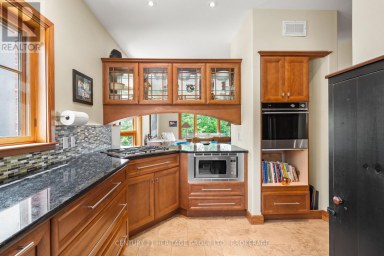 422 COLLEGE STREET, Kingston (Central City East) Ontario