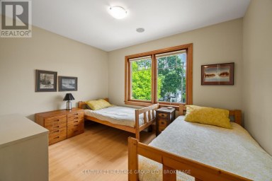422 COLLEGE STREET, Kingston (Central City East) Ontario