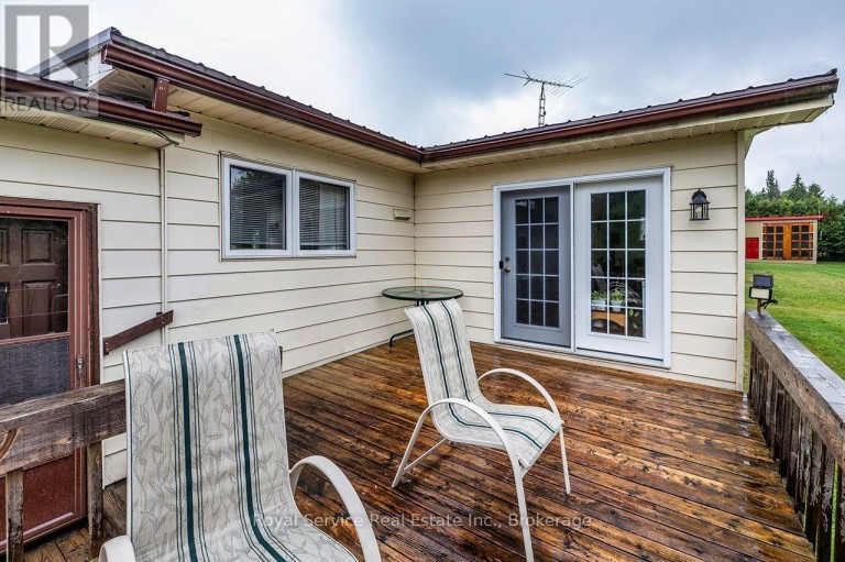 16 VISTA DRIVE, Kawartha Lakes (Lindsay), Ontario, K9V0H7