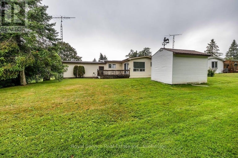 16 VISTA DRIVE, Kawartha Lakes (Lindsay), Ontario, K9V0H7