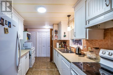 16 VISTA DRIVE Kawartha Lakes (Lindsay) Ontario photo 9